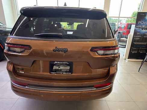 New 2026 Jeep Grand Cherokee L Limited AWD/4WD image 9