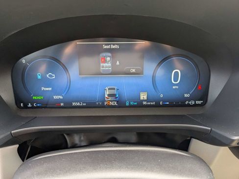 Certified 2026 Ford Escape SE w/ PHEV Premium Package FWD image 32
