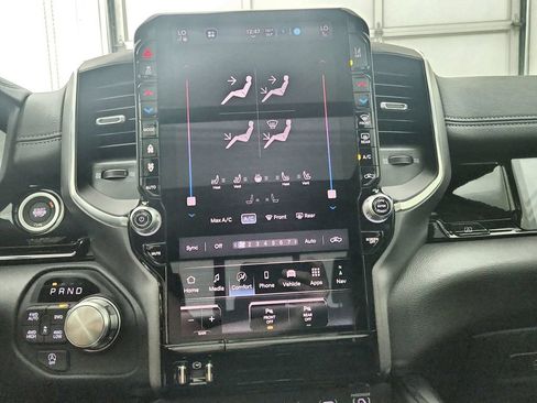 New 2026 RAM 1500 Laramie AWD/4WD image 27
