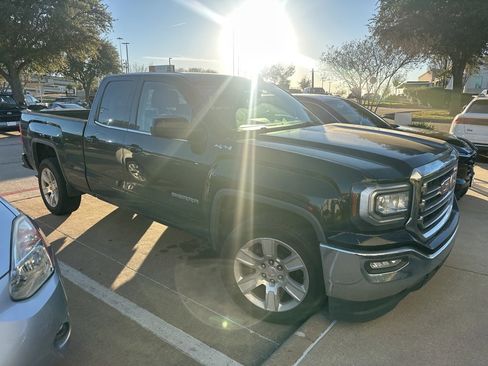 Used 2017 GMC Sierra 1500 SLE w/ SLE Value Package image 1
