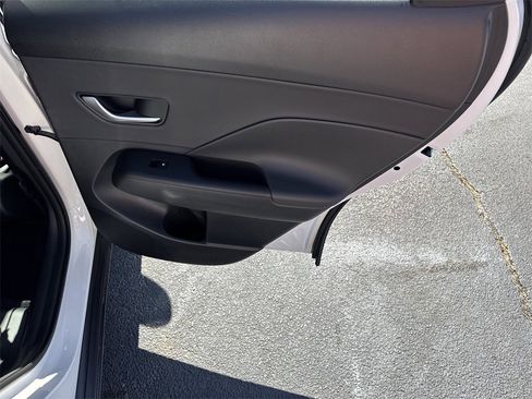 New 2026 Hyundai Kona SEL Premium image 16