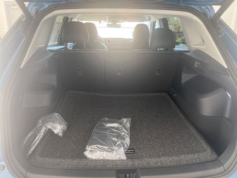 New 2026 Volkswagen Tiguan SE image 35