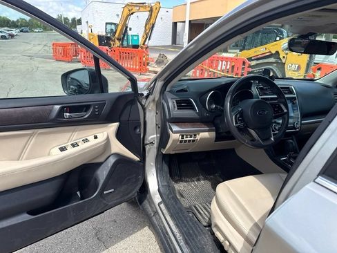 Used 2019 Subaru Outback 2.5i Limited w/ Popular Package #2 AWD/4WD image 25