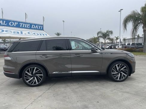 New 2025 Lincoln Aviator Reserve w/ Equipment Group 201A image 6