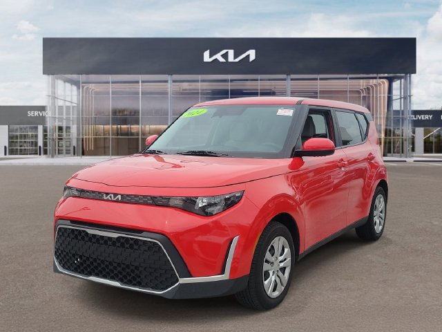Certified 2024 Kia Soul LX FWD image 3