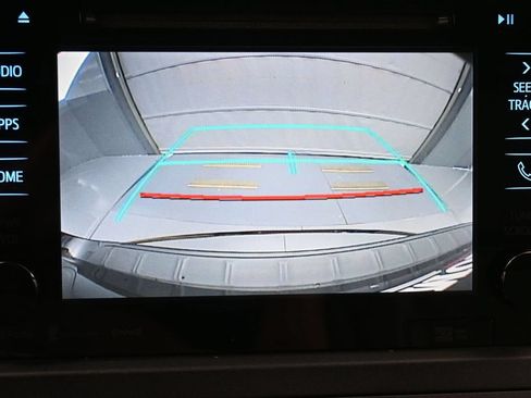 Certified 2017 Toyota Sienna XLE w/ XLE Navigation Package FWD image 20