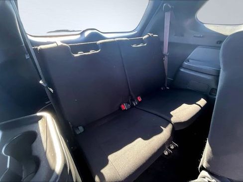 Used 2018 Mitsubishi Outlander FWD image 25