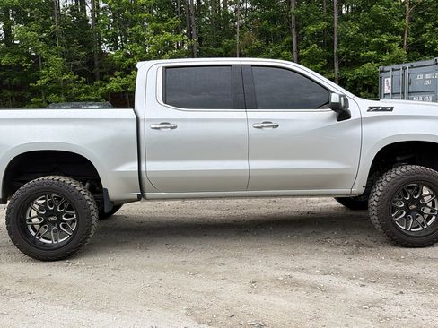 Used 2022 Chevrolet Silverado 1500 LTZ w/ LTZ Premium Package AWD/4WD image 7