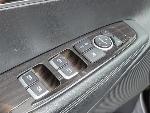Used 2020 Kia Sorento LX AWD/4WD image 25