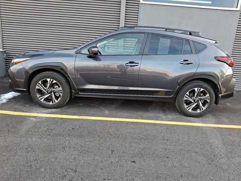 Used 2025 Subaru Crosstrek 2.0i Premium image 4