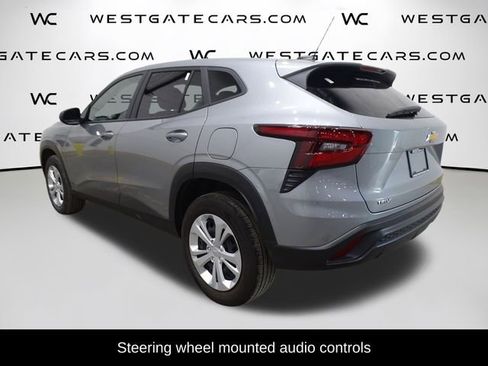 Used 2024 Chevrolet Trax LS FWD image 5