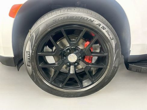 Used 2023 GMC Yukon XL Denali AWD/4WD image 40