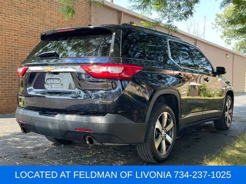 Used 2020 Chevrolet Traverse LT w/ LT Premium Package FWD image 5