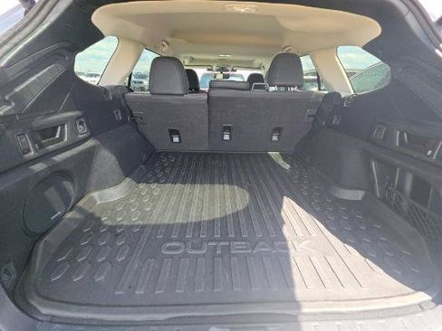 Used 2025 Subaru Outback Onyx Edition AWD/4WD image 12