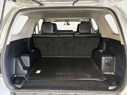 Used 2012 Toyota 4Runner Limited AWD/4WD image 6