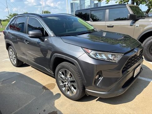 Used 2019 Toyota RAV4 XLE Premium w/ All Weather Liner Package AWD/4WD image 2