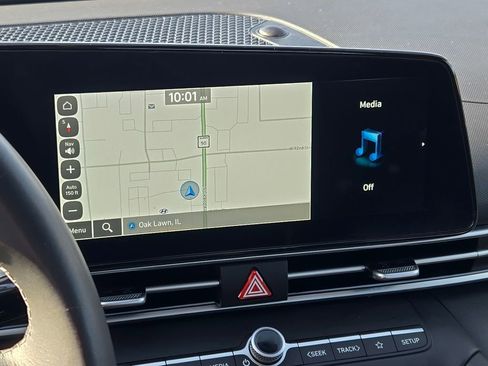 Used 2024 Hyundai Elantra SEL w/ Convenience Package image 34