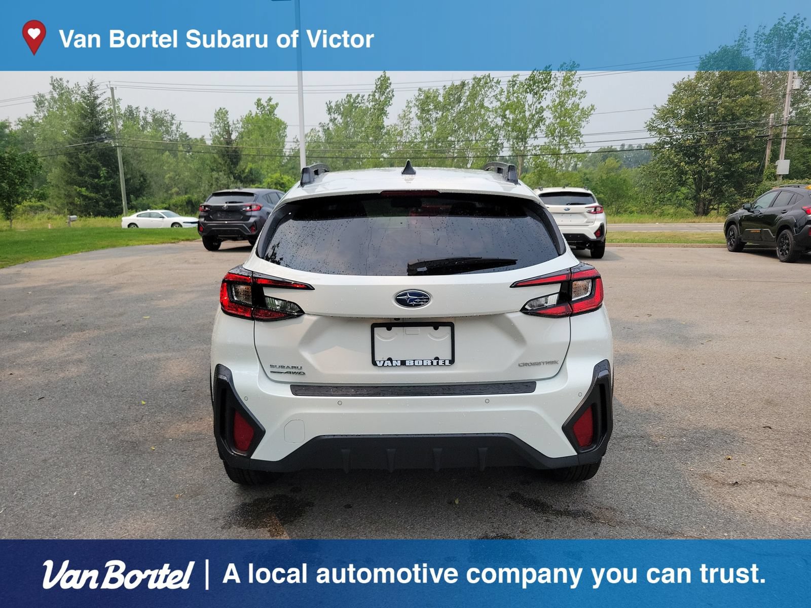 Used 2025 Subaru Crosstrek 2.5i Limited AWD/4WD image 4