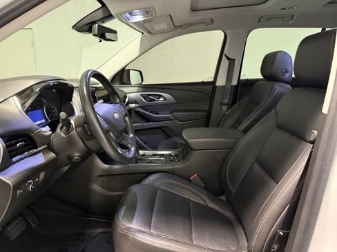 Used 2020 Chevrolet Traverse Premier w/ Redline Edition AWD/4WD image 15