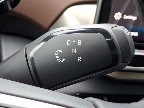 New 2025 Volkswagen ID.4 Pro image 10