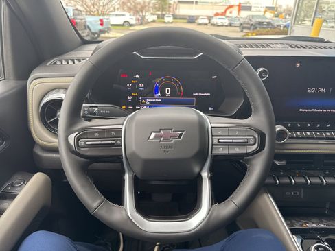New 2026 Chevrolet Colorado ZR2 AWD/4WD image 17