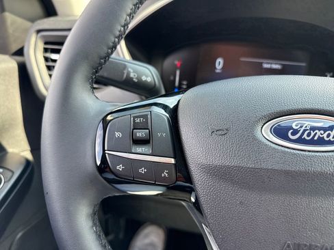 Used 2023 Ford Escape Active w/ Cold Weather Package image 31