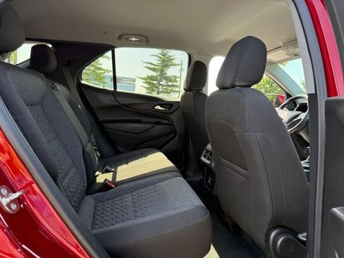 Used 2024 Chevrolet Equinox LT w/ LPO, Floor Liner Package FWD image 10