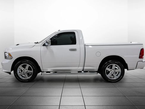 Used 2017 RAM 1500 Express RWD image 11