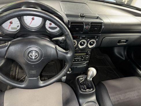 Used 2003 Toyota MR2 image 15