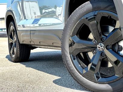 New 2026 Volkswagen Taos SEL