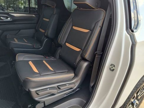 Used 2023 GMC Yukon XL AT4 image 29