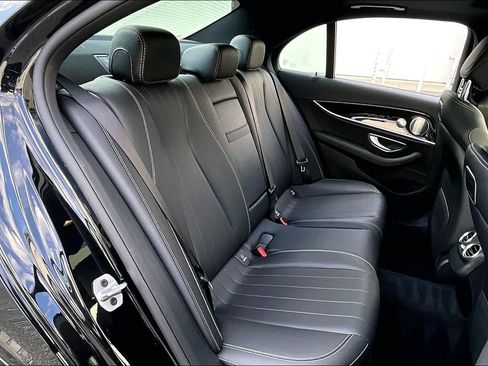 Used 2019 Mercedes-Benz E 300 w/ Premium 1 Package image 18