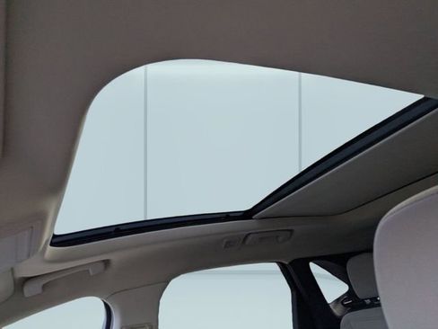 Used 2020 Ford Escape SE image 22