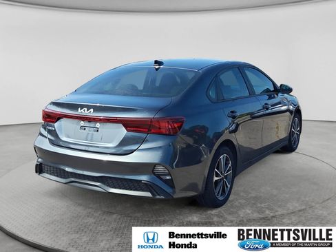 Used 2024 Kia Forte LXS FWD image 5