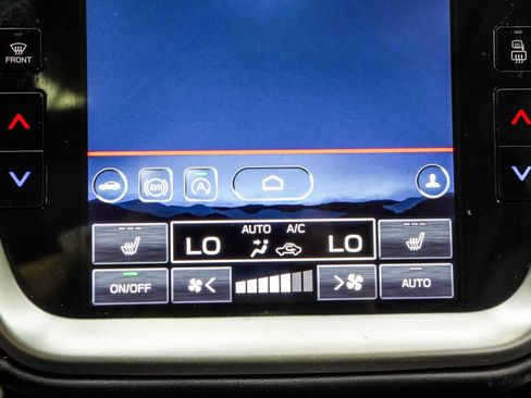 Used 2022 Subaru Outback Premium AWD/4WD image 27