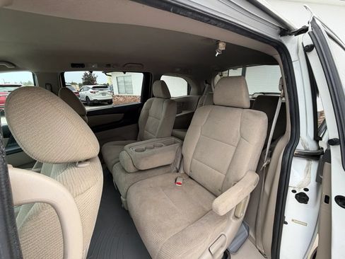 Used 2013 Honda Odyssey EX image 9