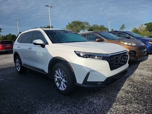 Used 2024 Honda CR-V EX image 1