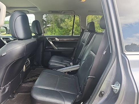 Used 2017 Lexus GX 460 Premium AWD/4WD image 23