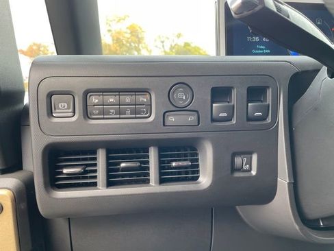 New 2025 Chevrolet Brightdrop 400 w/ Battery Pack, Max Range image 9