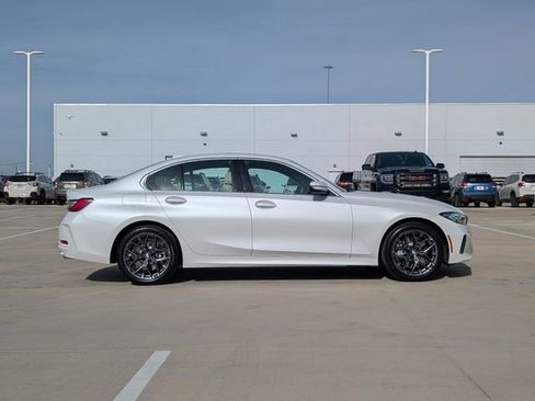 Used 2025 BMW 330i Sedan image 6