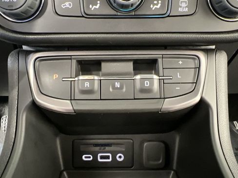 Used 2022 GMC Terrain AT4 AWD/4WD image 16