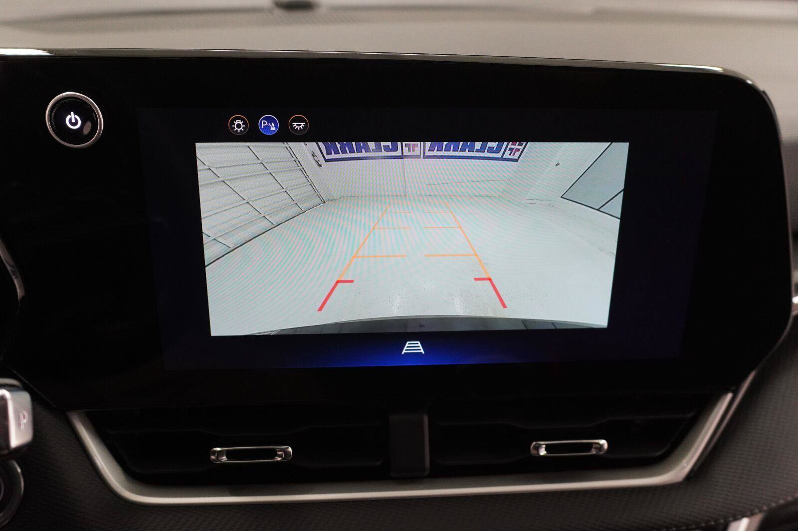 Used 2026 Chevrolet Equinox LT FWD image 16