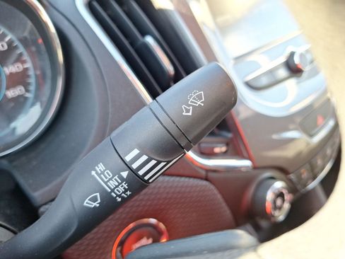 Used 2017 Chevrolet Cruze LT w/ Convenience Package image 24