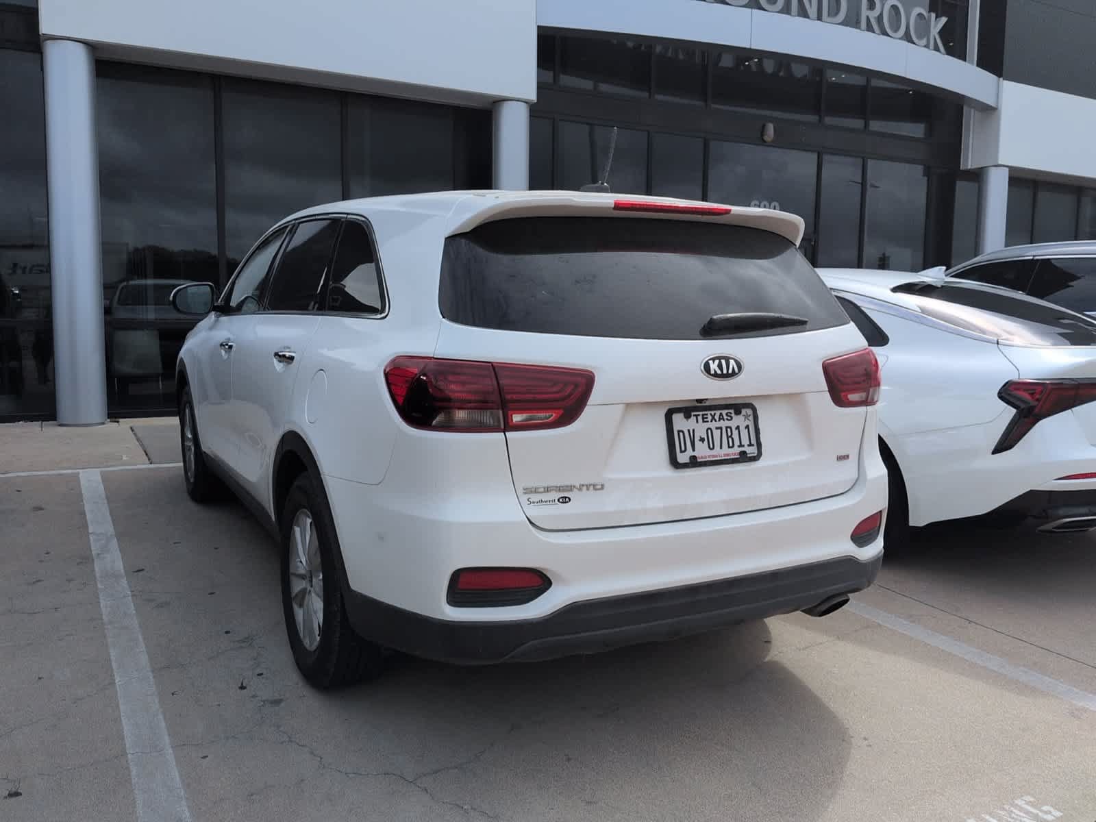 Used 2019 Kia Sorento L FWD image 3