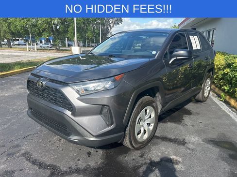 Used 2022 Toyota RAV4 LE FWD image 4