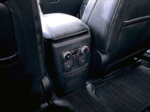 Used 2022 Ford Explorer XLT w/ Equipment Group 202A image 35