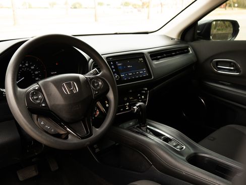 Certified 2022 Honda HR-V EX image 16