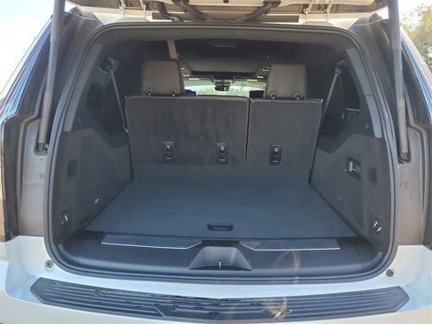 Used 2025 Cadillac Escalade ESV Sport Platinum image 6