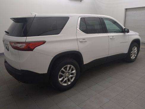 Used 2021 Chevrolet Traverse LS image 10