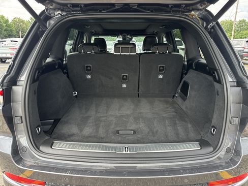 Used 2022 Jeep Grand Cherokee Overland RWD image 8
